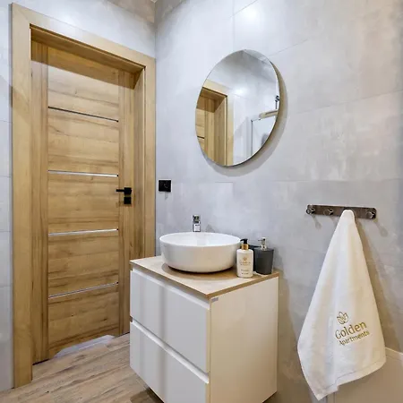 Ksiezycowe By Golden Villas&24i Apartman
